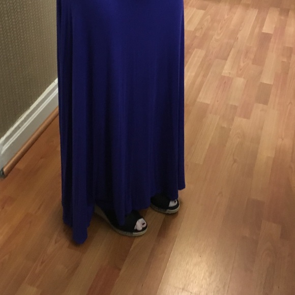 Long wavy slinky skirt - Picture 3 of 5